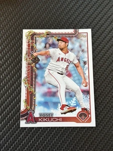 ⚾️⛄️ Base de vacaciones Topps 2025 - Yusei Kikuchi #H59 - Imagen 1 de 2