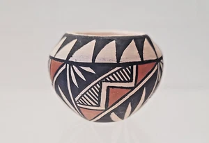 Acoma Pottery Vase Pot Signed L Garcia Polychrome NM Native American Vintage - Picture 1 of 12