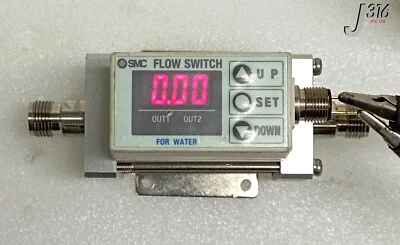 29830 SMC Digitaler Durchflussschalter PF2W720-03-27-Q - Bild 1 von 4