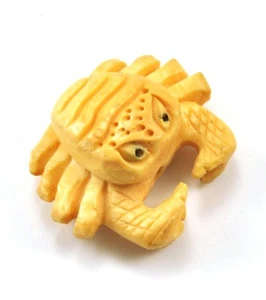 2 x Vintage Oriental Bone Carved Bead Hand Carved Charm Pendant Crab Sea life - Picture 1 of 2