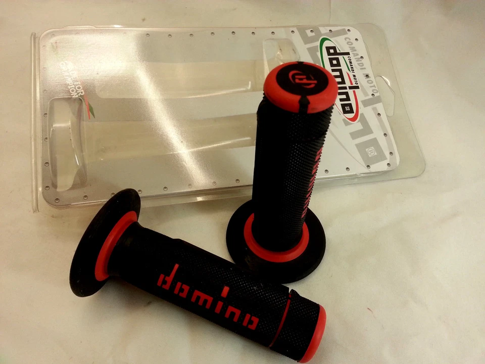 Puños Negro/Rojo DOMINO - Imagen 1 de 1