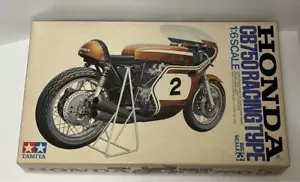 Tamiya 1/6 Honda CB750 Quattro Racing Tipo Grande Scala Serie N. 3 Kit non assemblato - Foto 1 di 6