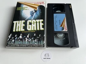 The Gate (La Porte De L’Enfer) - Cassette VHS - FR - 1997 - Imagen 1 de 5