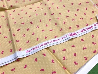 Edredón artesanal Riley Blake C4144 hojas amarillo rosa 1/2 yarda Foto 1 de 2