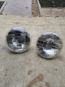 6v sealed beam head lights 7 inch - Picture 1 of 2