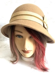 Lovely ADORA SOFT 100% WOOL WOMEN'S HAT Vintage One Size 1920s Style - Picture 1 of 12