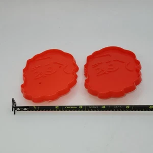 Santa Head Cookie Cutters ~ Set of 2 ~ Vintage Red plastic - Picture 1 of 5