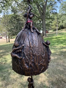 RAR Ring of Achievement ll Bronze Glocke Skulptur Kinder spielen SIGNIERT #32/38 - Bild 1 von 14