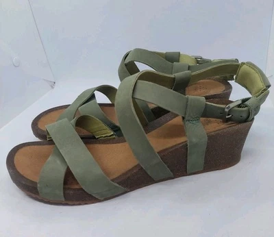 Sandalias de cuña Teva para mujer Mahonia con correa cruzada de gamuza verde oliva talla 11 Foto 1 de 4