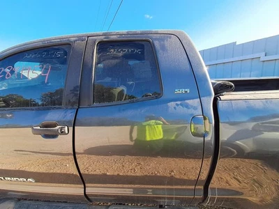 Used Rear Left Door Assembly Rear Side fits: 2011 Toyota Tundra Extended Cab 4 D Foto 1 de 4