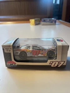 TEAM CALIBER '07 LAS VEGAS MOTOR SPEEDWAY UAW-DAIMLER CHRYSLER 400 1:64 - Picture 1 of 6