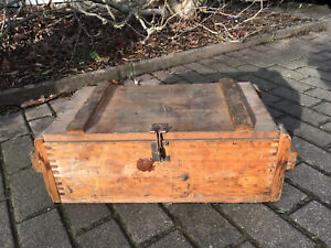 Loft Vintage Industrial-Design DDR NVA Holz Kiste