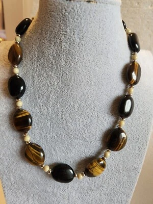 Collar de piedra genuina ojo de tigre pulido Chaps 18" Foto 1 de 4