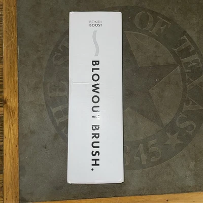 Nuevo Cepillo Bondi Boost Blowout Blanco con Cable Giratorio, Punta Fresca de Nylon Desenredante  Foto 1 de 3
