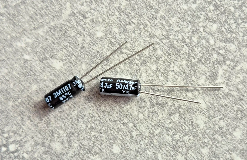 Rubycon 4,7uF 50V 85°C ELKO Kondensator Radial Menge Wählbar 1-10 Stück - Bild 1 von 1