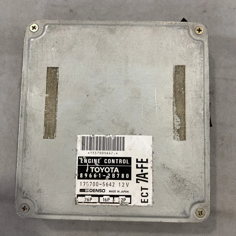 Toyota Celica 1994-1995 ECU/ECM 89661-2B780 Foto 1 de 3
