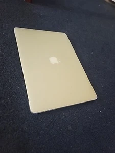 Apple MacBook Air 13" Core i5-4260U @ 1.4GHz 4GB RAM 128GB M.2 SSD 2014 - Picture 1 of 4