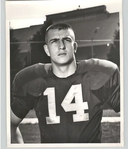 Foto de prensa del jugador de fútbol universitario de la Universidad de Illinois Ron Acks Sports 1968 - Imagen 1 de 2