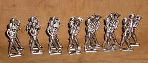 Militärkapelle-Bärenmützen-Teil 1-Zinn-/Bleifiguren?-14 Stück-unbemalt-guter - Picture 1 of 5