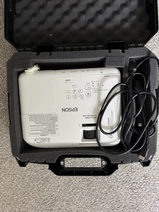 Epson VS250 3LCD Portable Projector 3200 Lumens HDMI HD - Afbeelding 1 van 2
