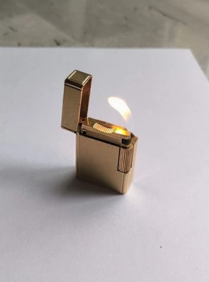 Accendino St Dupont L1small diamantanto placcato oro. Vintage anni 60 - Immagine 1 di 4