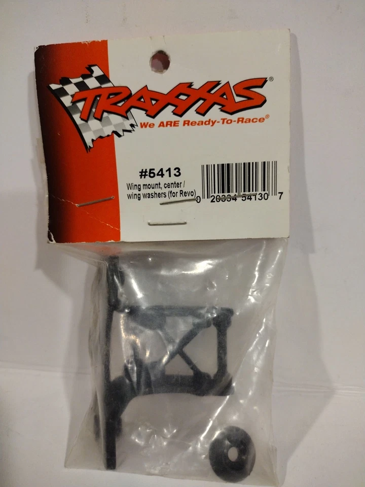 Montaje de ala central Traxxas 5413 con lavadoras para E-Revo y Revo 3.3 Foto 1 de 1