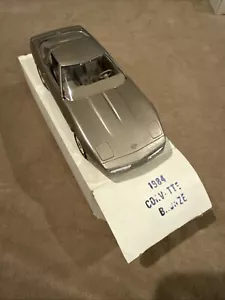 AMT 84 CHEVROLET CORVETTE BRONZE DEALER PROMO 1/25 SCALE CAR MODEL - Picture 1 of 3