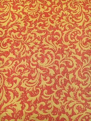 Papel de parede vintage vermelho e dourado redemoinho Acanthus estampa pequena por motivo - Imagem 1 de 3