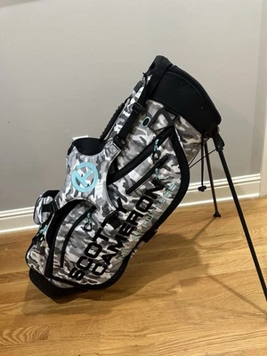 Bolso Scotty Cameron Tiffany Arctic Camo Pathfinder Stand - NUEVO Foto 1 de 4