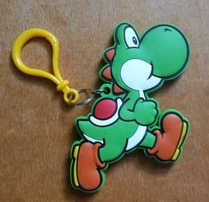 2017 Super Mario Bros Yoshi EnterPlay Gummi Schlüsselanhänger Rucksack Clip-On Rarität - Bild 1 von 7