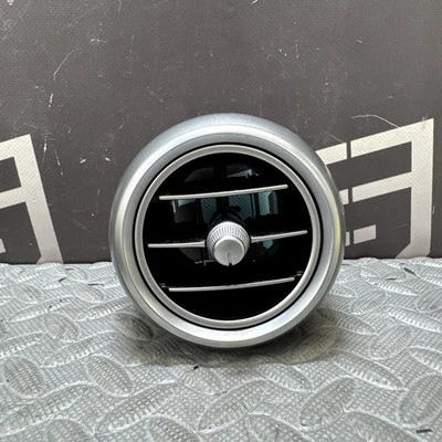 2015-2021 Mercedes W205 C300 C63 AMG Dash Dashboard Left Driver Air A/C Vent - Image 1 of 4