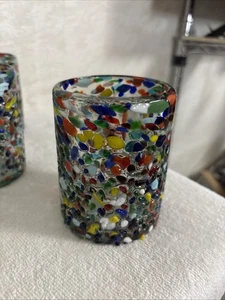 Mundgeblasenes mexikanisches Kieselstein Konfetti Becher Glas, 10 Unzen, 6er Set - Bild 1 von 5
