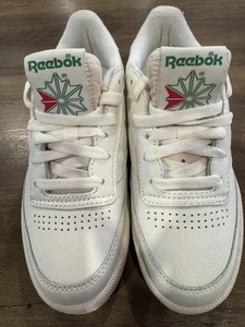 Size 6 Women’s Reebok Club C 85 Vintage Shoes Chalk White Green GX3686 - Picture 1 of 4