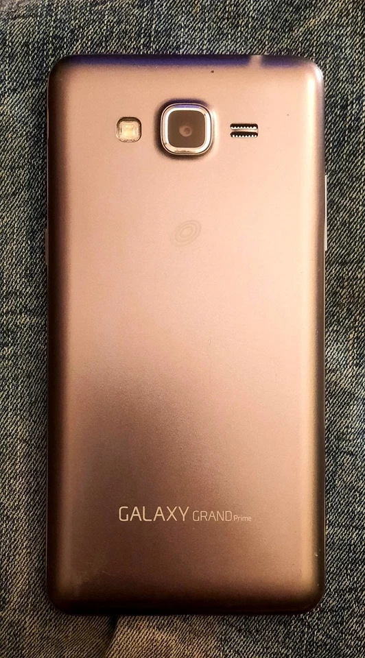 Samsung Galaxy Grand Prime - 8 GB - Gray (Straight Talk) - Image 1 of 4