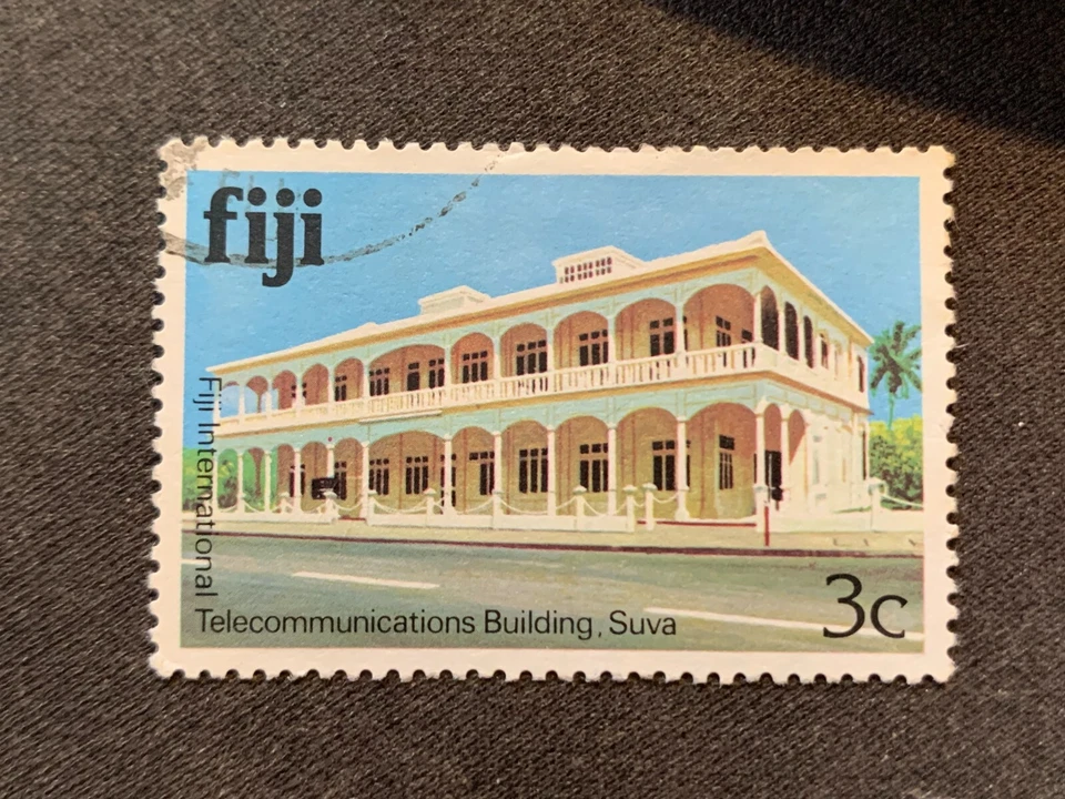 FIJI 1979 ARQUITECTURA 3C ANTIGUO EDIFICIO DE TELECOMUNICACIONES SUVA - USADO BIEN Foto 1 de 1