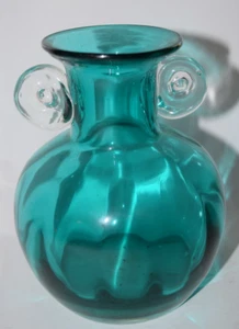 Vintage Art Glass Teal Vase Clear Scrolled Handles 5 1/2" Tall - Picture 1 of 4