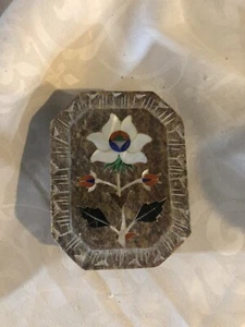 Caja de baratijas de almacenamiento de joyas de colección, incrustación de madreperla/caja de pastillas tallada a mano - Imagen 1 de 7