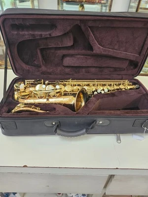 Excellent Used Chateau CAS-80L Alto Saxophone with Case, Mouthpiece + Warranty - Image 1 of 4