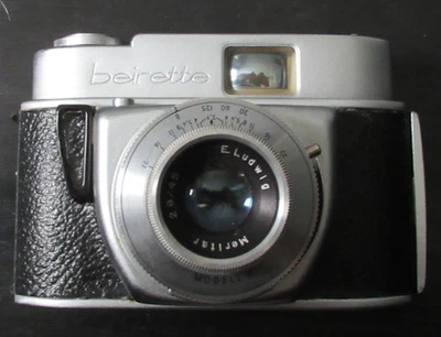 Vintage Beier Beirette Rangefinder Camera Meritar Lens - Image 1 of 4