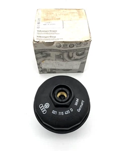 Copertura Tappo Filtro Olio Audi A8 VW Phaeton OEM 021115433D Nuovo Originale - Picture 1 of 5
