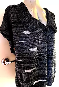 ts TAKING SHAPE Black and White Mottled Knit VEST *Womens SMALL - Picture 1 of 3