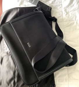 messenger bag hugo boss
