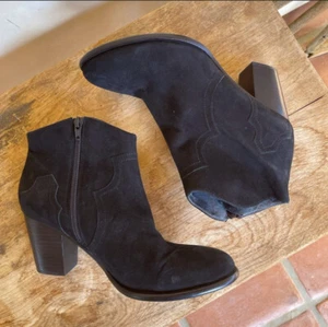 SAMBAG Black Glove Soft Suede Leather Lined Western Style Ankle Boots EU39 US8.5 - Picture 1 of 12