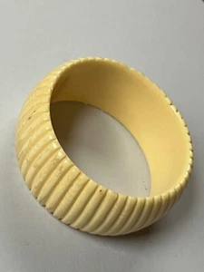 Vintage Wide Ridged Cream Thick Plastic Bangle Bracelet - 2 and 5/8th’s inches - Picture 1 of 10
