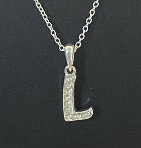 Silberfarbene Halskette mit BUCHSTABE "L" INITIALEN Strass 20" - Bild 1 von 4