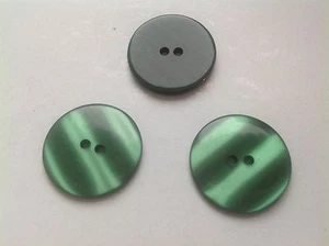 10 NUEVOS BOTONES GLO DE 1 1/8 PULGADAS VERDE ENERALDA Y RAYAS PERLAS - Imagen 1 de 3
