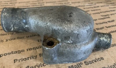 Carcasa superior termostato aluminio Toyota FJ40 Land Cruiser solo OEM Foto 1 de 4