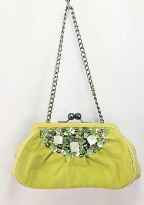 TOMMY BAHAMA Green Kiss Lock Closure Clutch Handbag PURSE Shell accent - Image 1 of 4