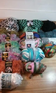 Lot of 17 Skeins Sassy Fabric Yarn - Picture 1 of 10