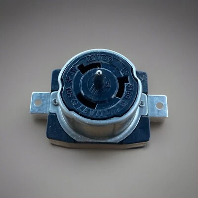 Leviton CS8169 3-Phase 480V Locking Flush Mount Receptacle - Black/White - Image 1 of 4